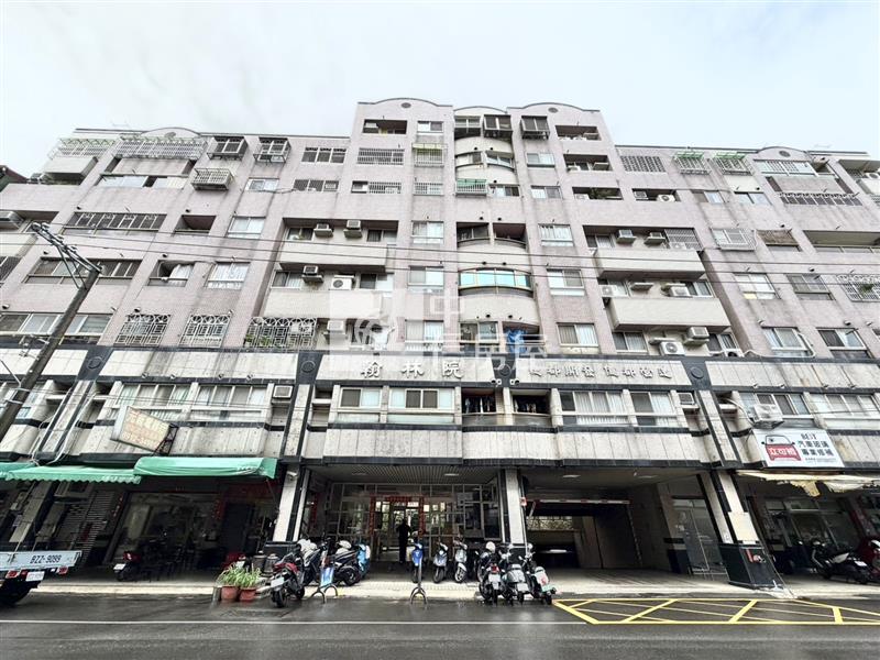 翰林院二房附車位房屋室內格局與周邊環境