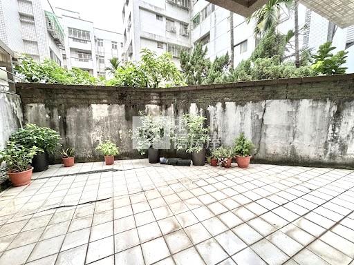 翰林院二房附車位房屋室內格局與周邊環境