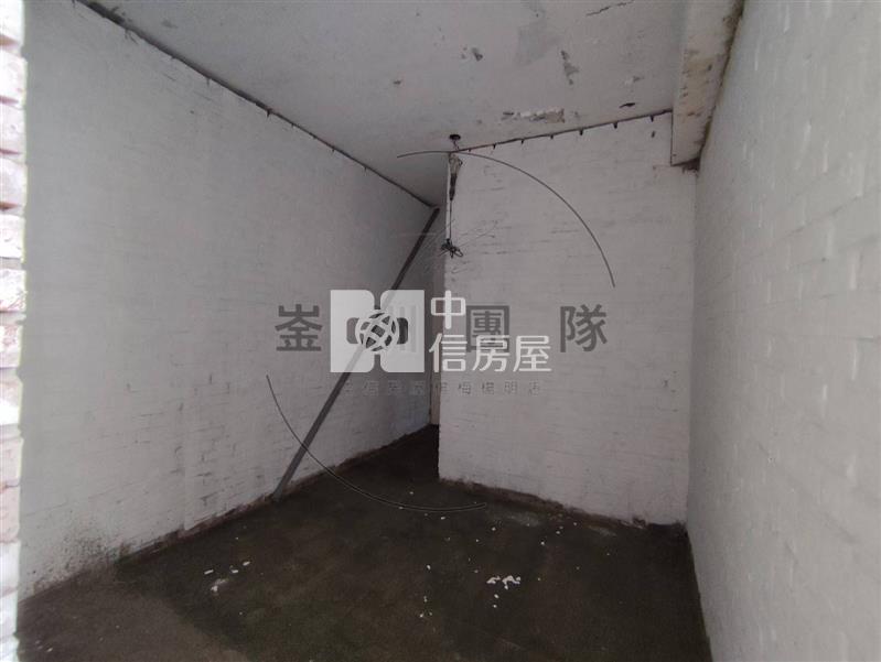 【獨賣】中壢龍岡兩戶打通/9套隔間房屋室內格局與周邊環境