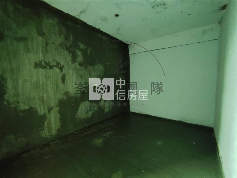 【獨賣】中壢龍岡兩戶打通/9套隔間房屋室內格局與周邊環境