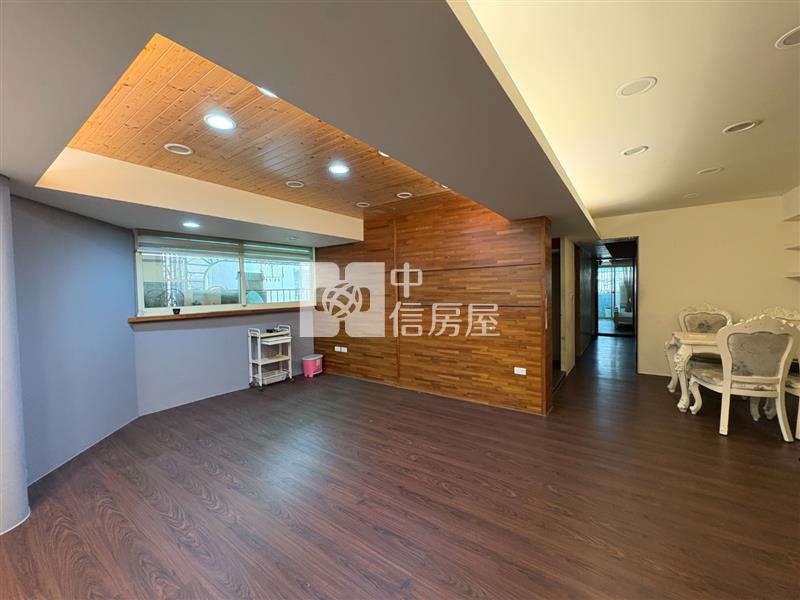 專任 🏡永康公園電梯美三房房屋室內格局與周邊環境