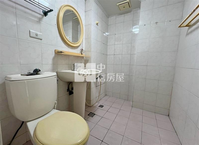 1K46皇家花園三房車近三鐵共構房屋室內格局與周邊環境