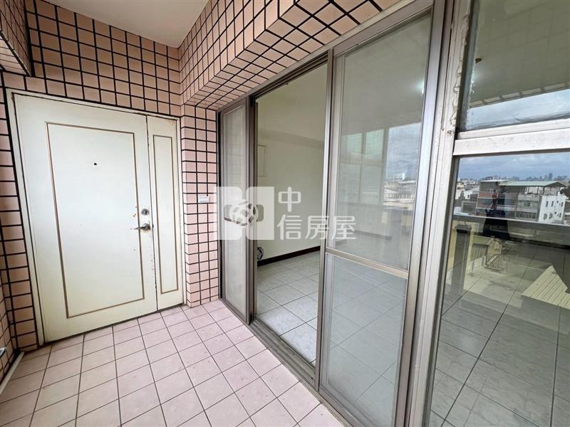 1K46皇家花園三房車近三鐵共構房屋室內格局與周邊環境
