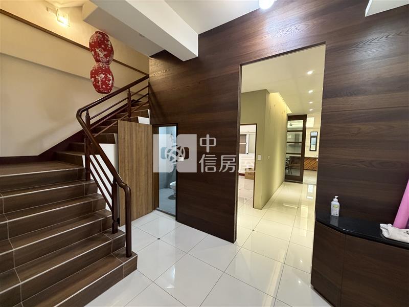 A1-127輕屋齡高級裝修招待所房屋室內格局與周邊環境