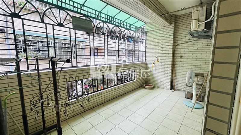 【奔馳】八德置地廣場-質感透天房屋室內格局與周邊環境