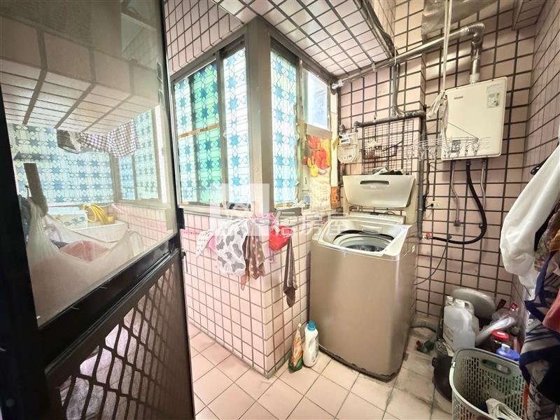 中壢忠福商圈世紀三星大露臺四改三房車房屋室內格局與周邊環境