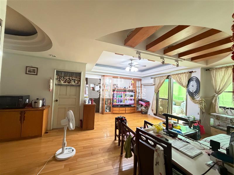 中壢忠福商圈世紀三星大露臺四改三房車房屋室內格局與周邊環境