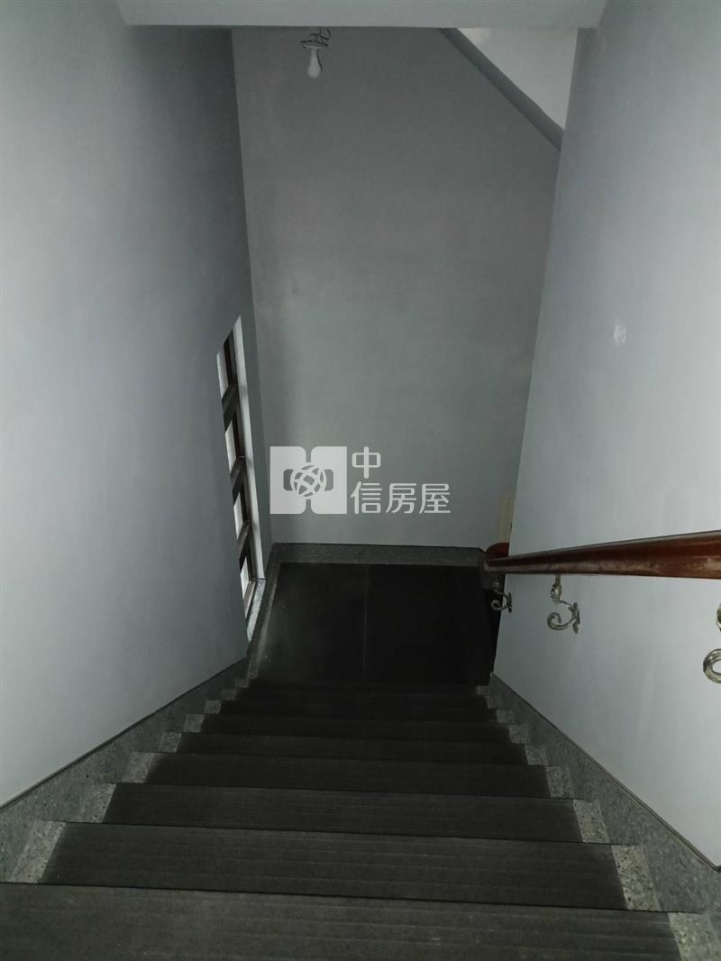 富岡全新電梯別墅房屋室內格局與周邊環境