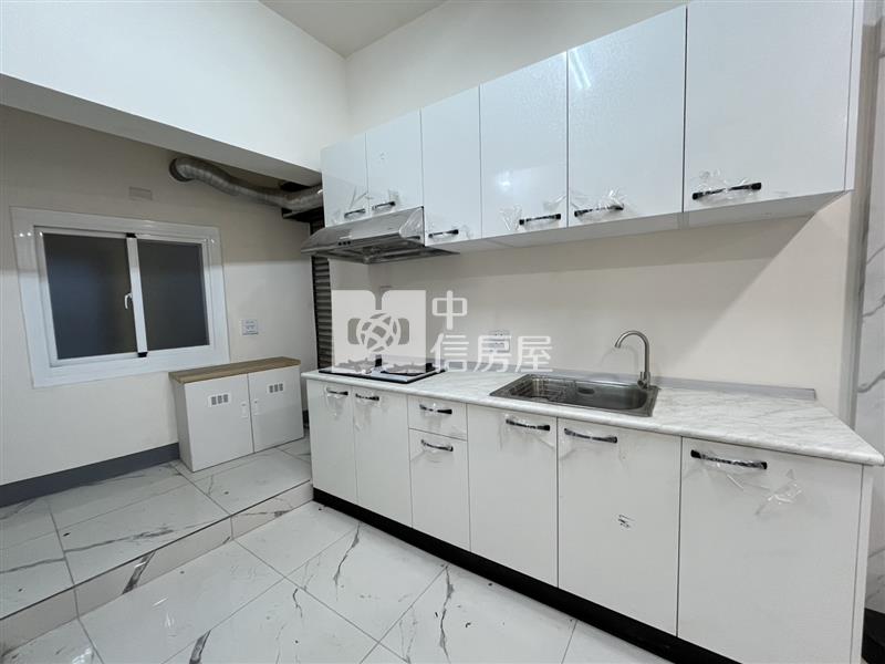 勝利商圈整新透天房屋室內格局與周邊環境
