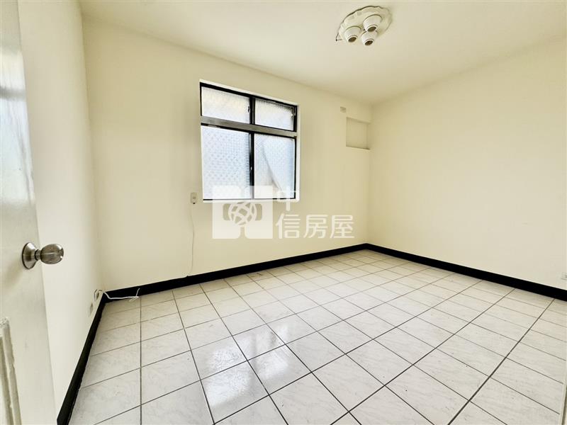 【安家】專任-東安國小12米路透天店面房屋室內格局與周邊環境