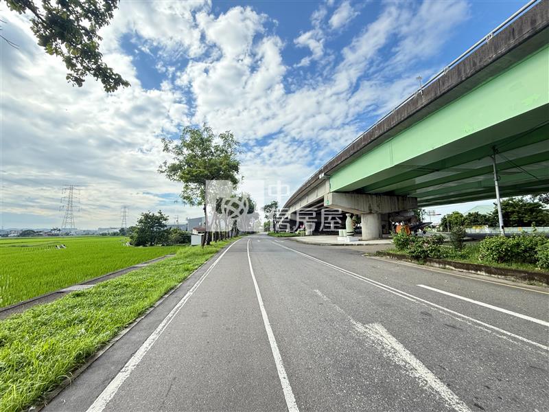 正中投西路大面寬農地（專任）房屋室內格局與周邊環境