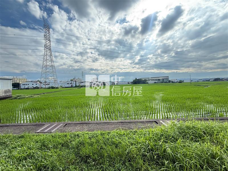 正中投西路大面寬農地（專任）房屋室內格局與周邊環境