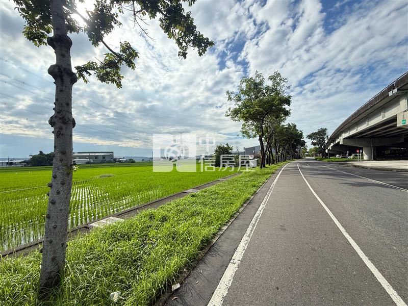 正中投西路大面寬農地（專任）房屋室內格局與周邊環境