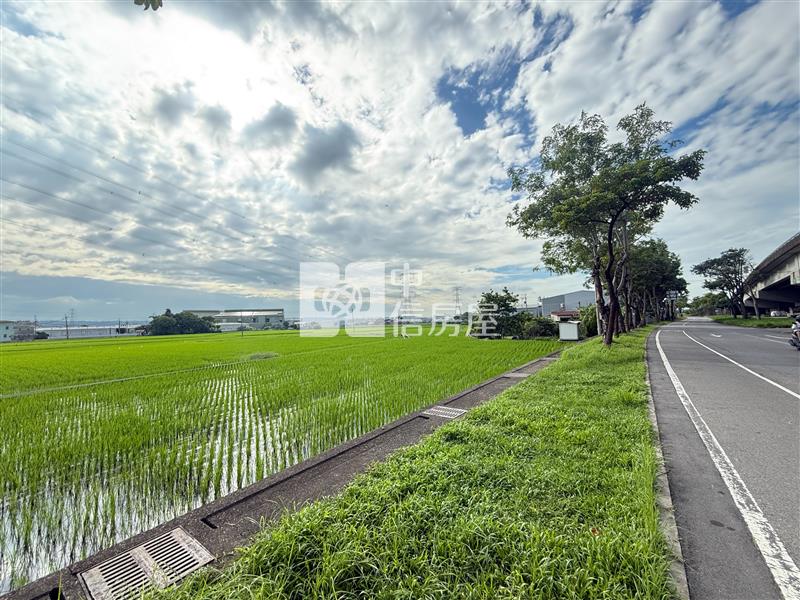 正中投西路大面寬農地（專任）房屋室內格局與周邊環境