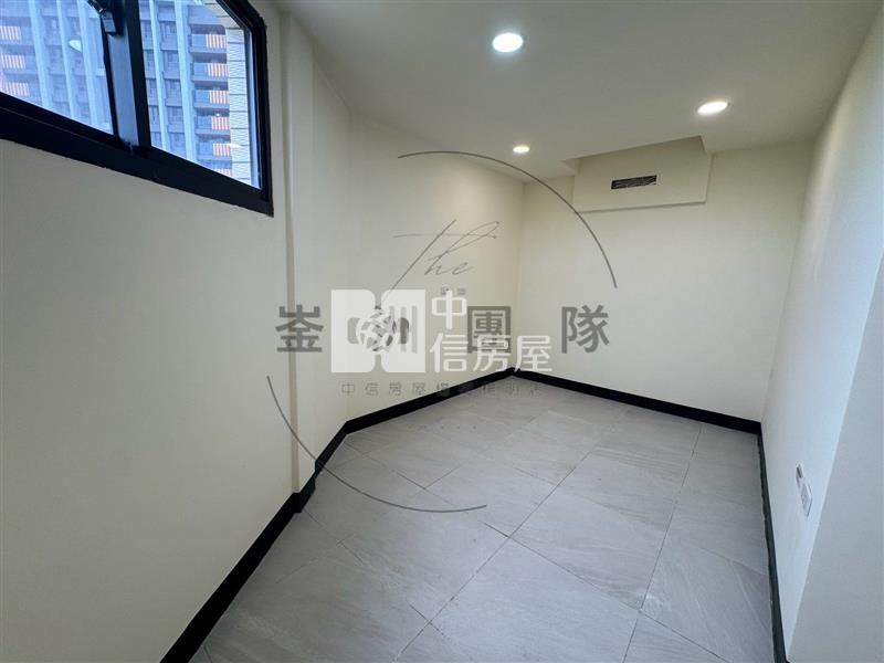 平鎮金陵路透天房屋室內格局與周邊環境