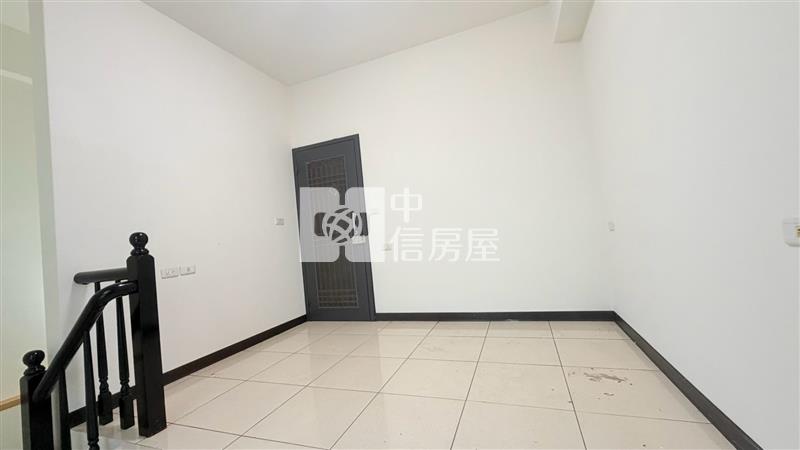 玉山路尾庭院3車別墅房屋室內格局與周邊環境