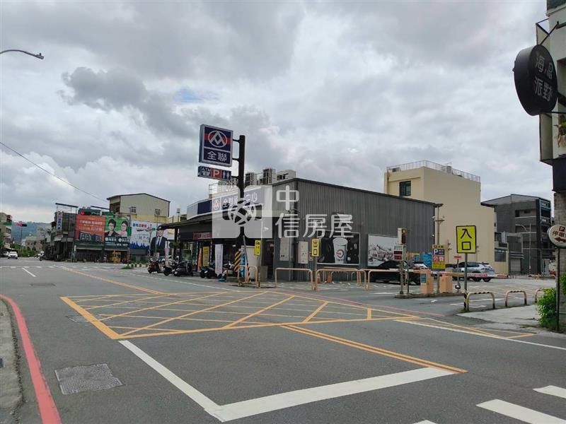 員林近全聯透天房屋室內格局與周邊環境