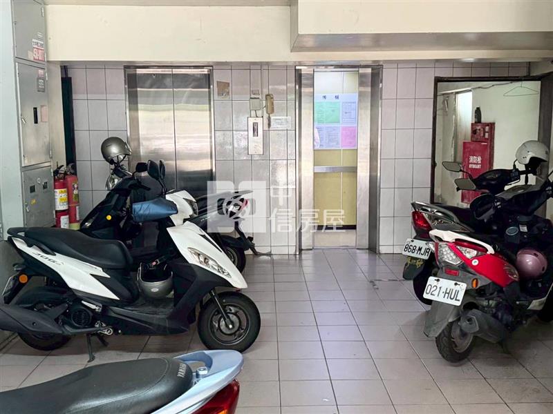 文化國小合法雙樓層超值3房車房屋室內格局與周邊環境