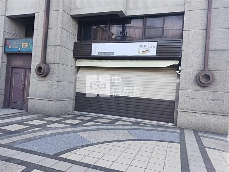 K32.三角窗挑高雙店面 【捷運新北園區站加盟店】房屋室內格局與周邊環境