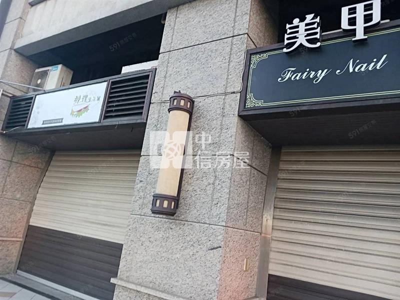 K32.三角窗挑高雙店面 【捷運新北園區站加盟店】房屋室內格局與周邊環境