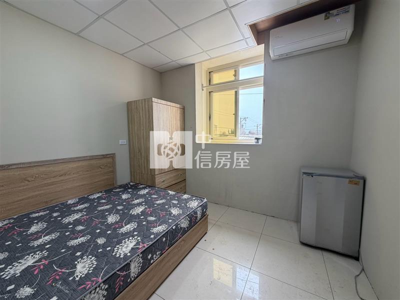 游泳路整新透天11間套房房屋室內格局與周邊環境