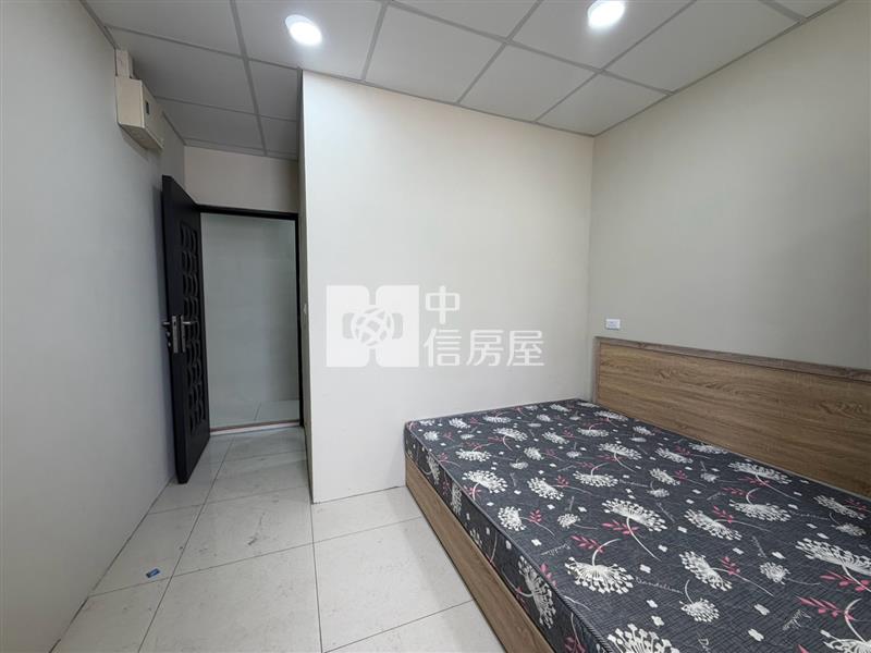 游泳路整新透天11間套房房屋室內格局與周邊環境