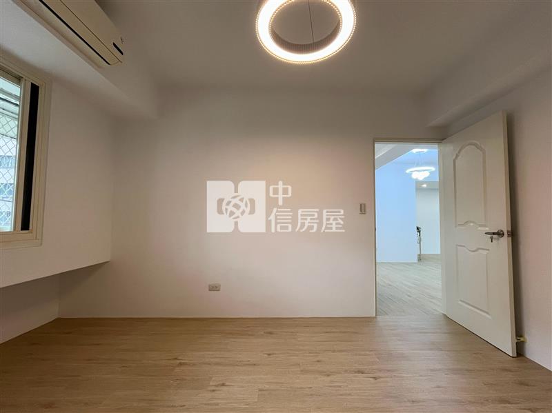 興安商圈低總價全新整理電梯三房房屋室內格局與周邊環境