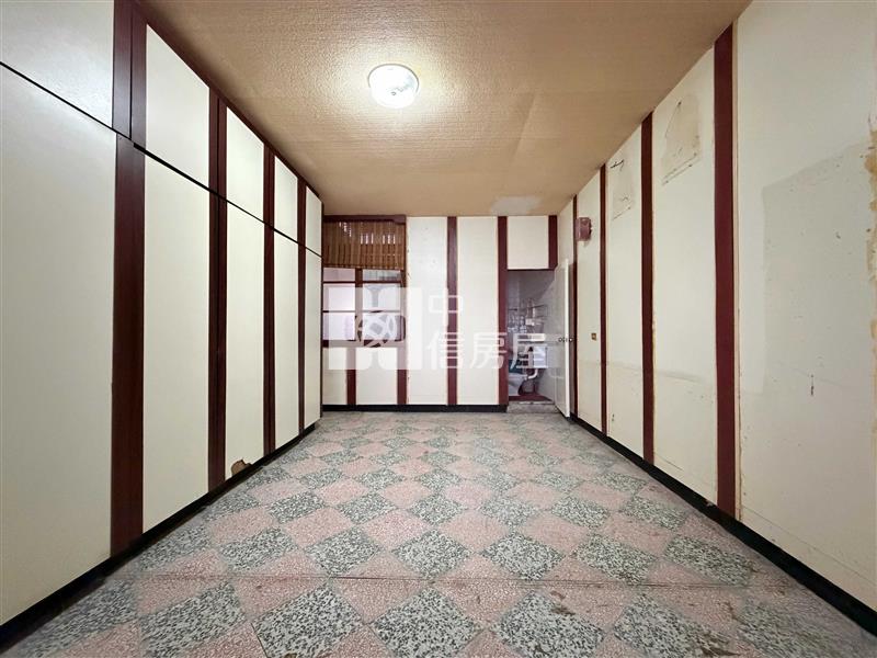 專任-中壢A22捷運大地坪透天房屋室內格局與周邊環境