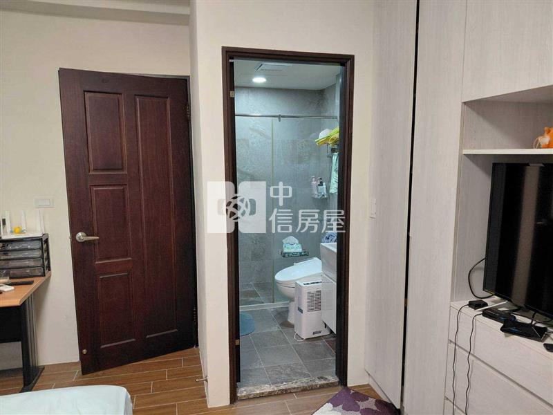 新屋清華高中學區前院停車大別墅房屋室內格局與周邊環境