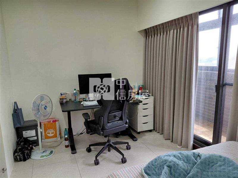 新屋清華高中學區前院停車大別墅房屋室內格局與周邊環境