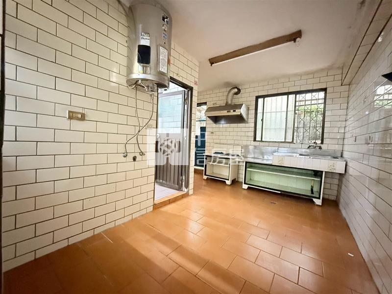 光興低總價活路平房房屋室內格局與周邊環境