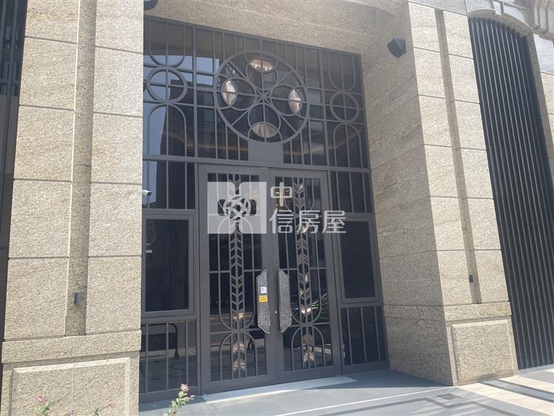 R8三多商圈崑庭敦峰房屋室內格局與周邊環境