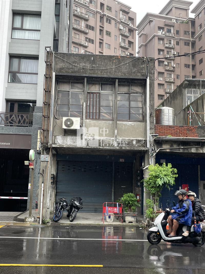 ㊣中山東路商業區黃金店面房屋室內格局與周邊環境