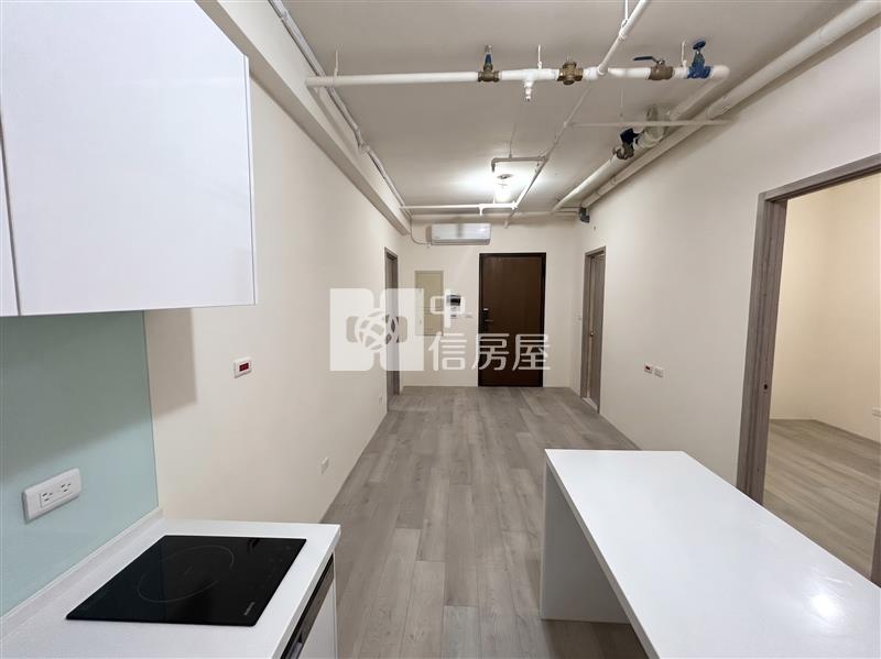 東區全新高樓層平車永久棟距房屋室內格局與周邊環境