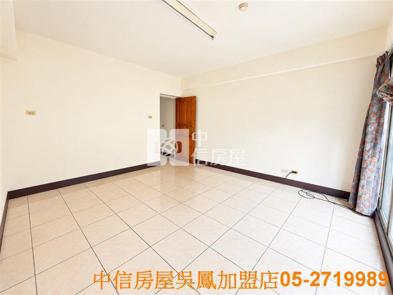 興嘉國小旁樓店房屋室內格局與周邊環境
