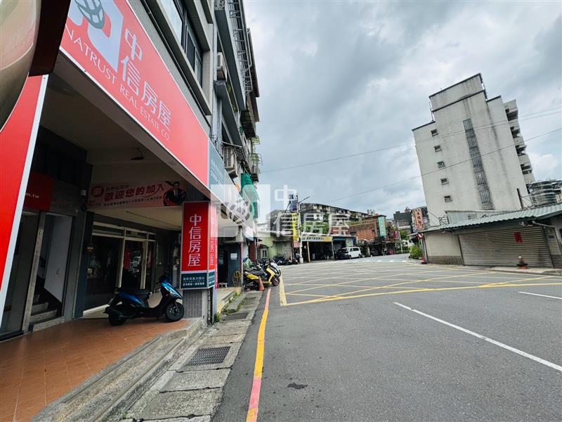 田寮河旁透天店面房屋室內格局與周邊環境