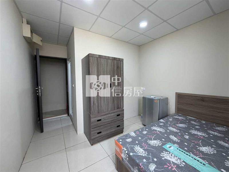 泳泳路11套房 收租透天房屋室內格局與周邊環境