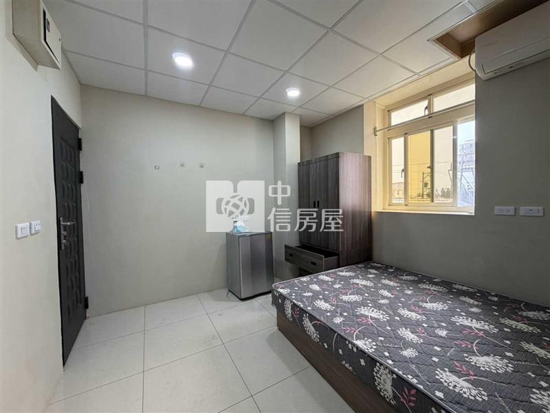 泳泳路11套房 收租透天房屋室內格局與周邊環境
