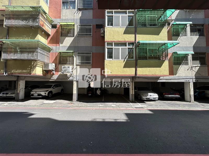 斗六美麗大地4+5F車位四房房屋室內格局與周邊環境