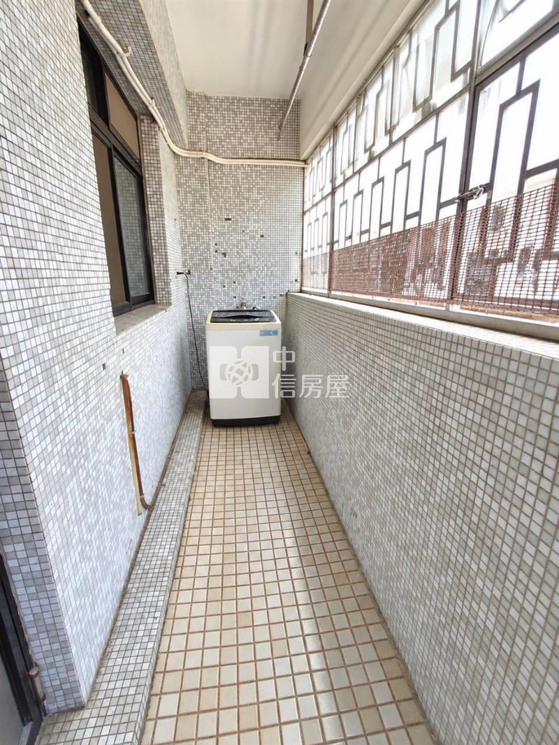 育英北街大四房加平車房屋室內格局與周邊環境
