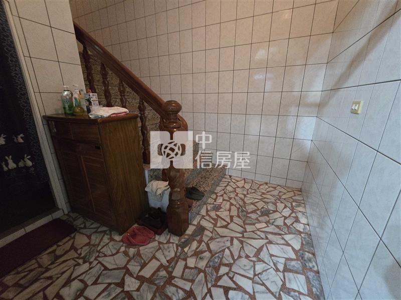 近新坡大坪數便宜農舍房屋室內格局與周邊環境