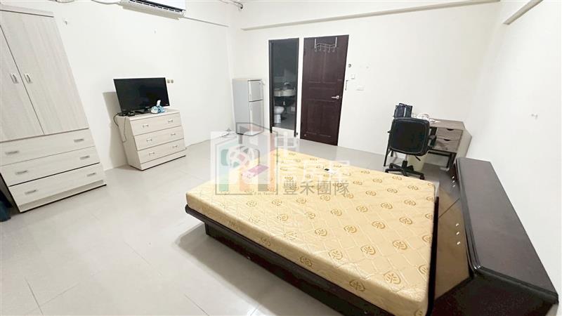 【豐禾】【專任】近內壢交流道電梯黃金店面房屋室內格局與周邊環境