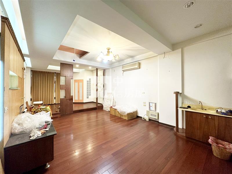 苗栗祥發141坪華麗透天房屋室內格局與周邊環境