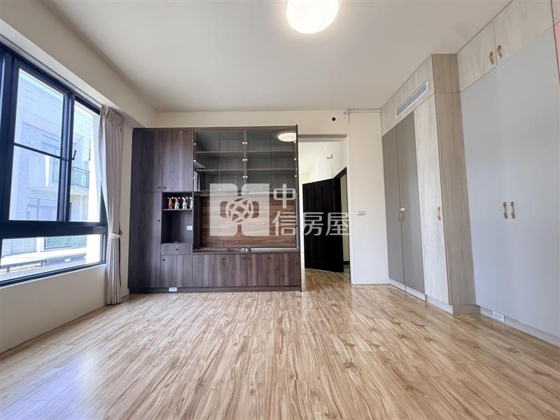 海佃路大面寬智能科技輕屋齡車墅房屋室內格局與周邊環境