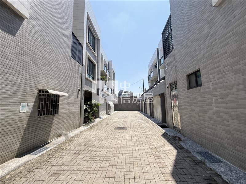 海佃路大面寬智能科技輕屋齡車墅房屋室內格局與周邊環境
