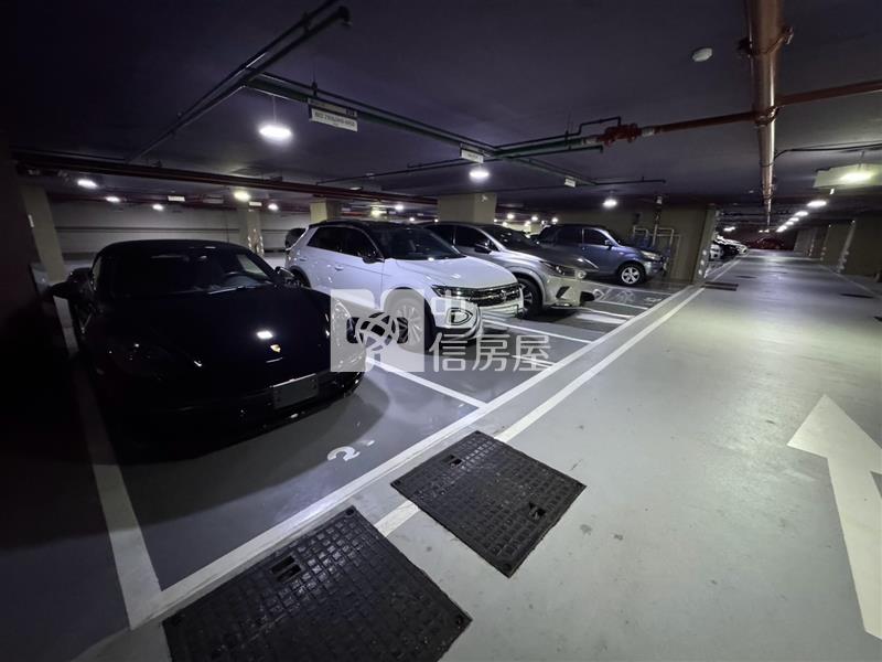 A18高鐵站前精美大2房+平車房屋室內格局與周邊環境