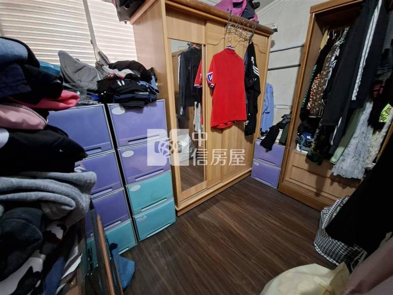 龍岡商圈超值大地坪透天房屋室內格局與周邊環境