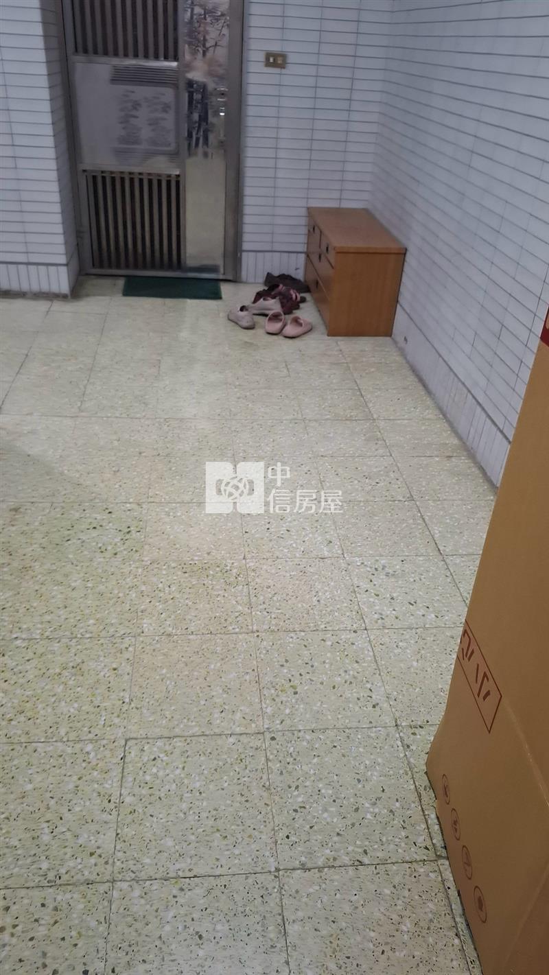 720滿庭芳電梯四房美屋車位另購房屋室內格局與周邊環境