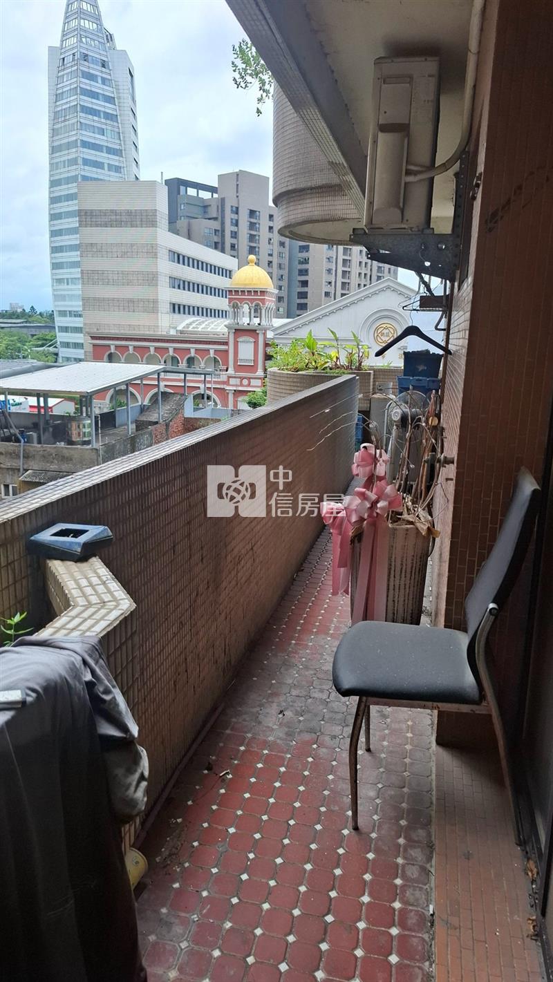 720滿庭芳電梯四房美屋車位另購房屋室內格局與周邊環境