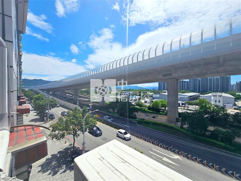 環中路北屯路交界朝南金透店房屋室內格局與周邊環境